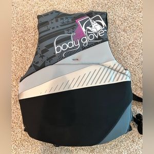 New Woman’s Body Glove life jacket